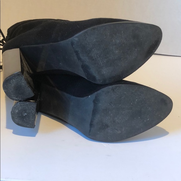Catherine Malandrino Vegan suede tie up booties - Picture 4 of 4
